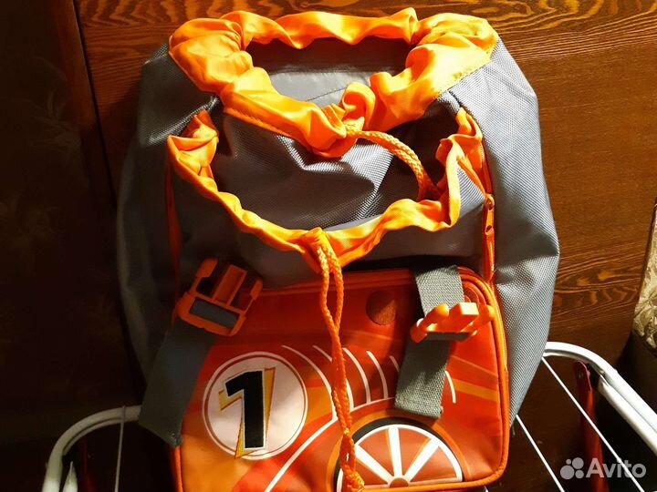 Ранец школьный для мальчика новый