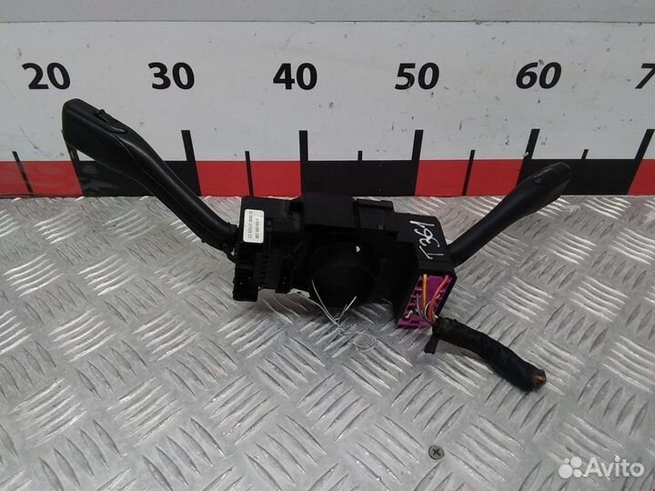 Переключатель подрулевой (стрекоза) Volkswagen 3