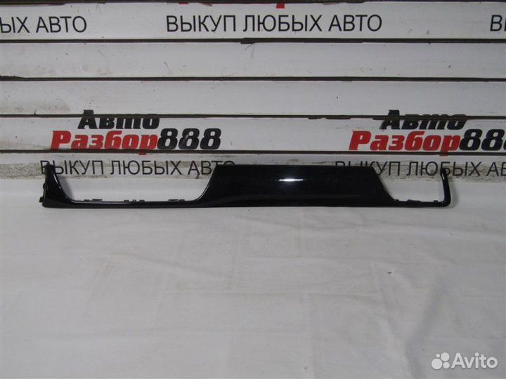 Накладка декоративная Skoda Rapid 1.6 CWV 110 Л.С