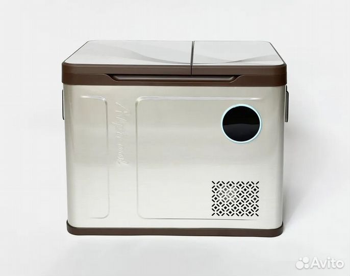 Компрессорный автохолодильник Alpicool Wh48