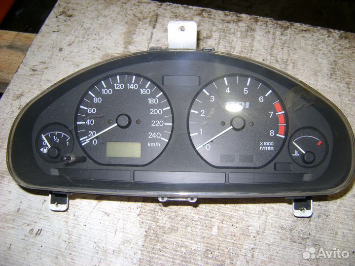 Комбинация приборов MR308415 Carisma Каризма