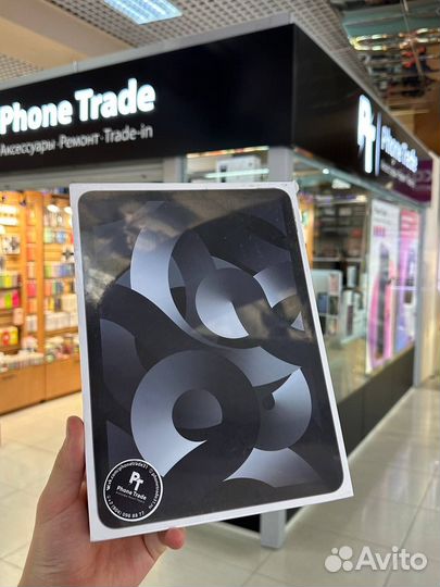 iPad Air (5th Generation) Wi-Fi 64gb space gray