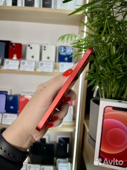 iPhone 12, 64 ГБ