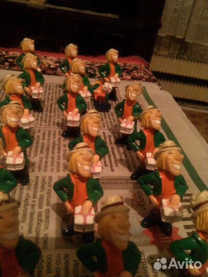 Туристы 19штук