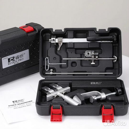 Точилка ножеточка с поворотным механизмом в кейсе