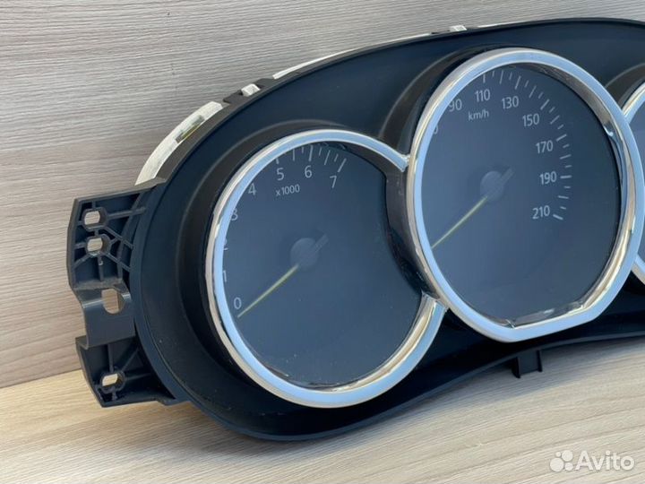 Щиток приборов Renault Logan