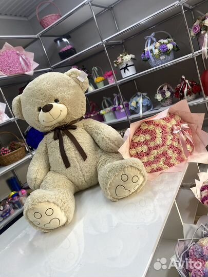 Плюшевый медведь большой