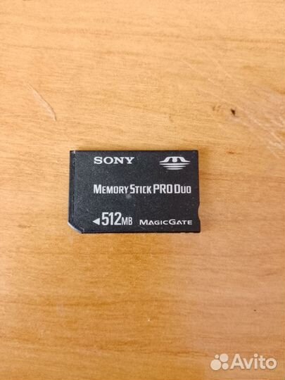Карта памяти Memory Stick PRO Duo