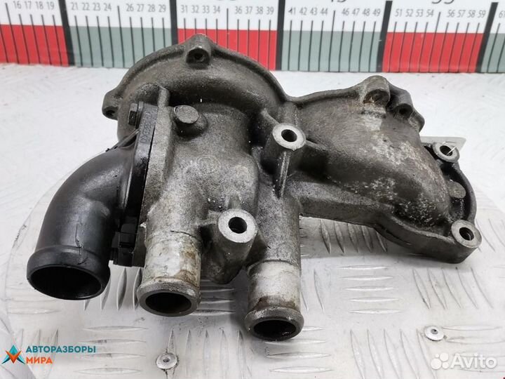 Корпус термостата Volkswagen Golf 1990 055121121F