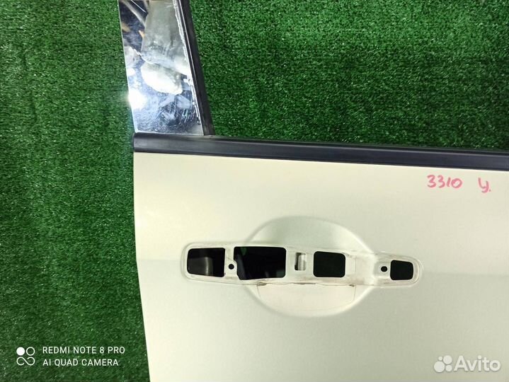 Дверь передняя правая Mitsubishi Airtrek