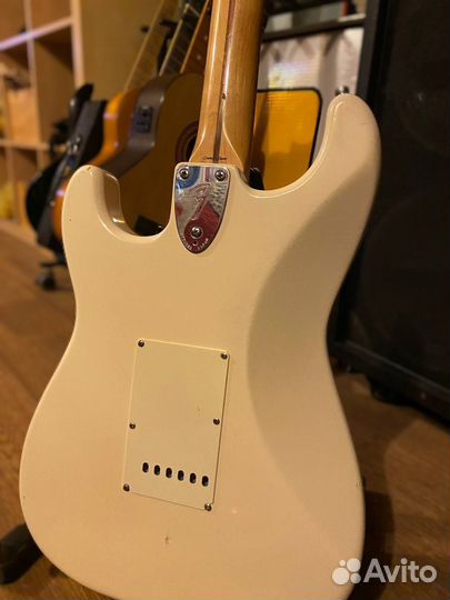 Fender stratocaster japan