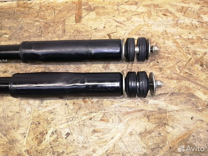 Амортизаторы задние пара Honda Fit GD1