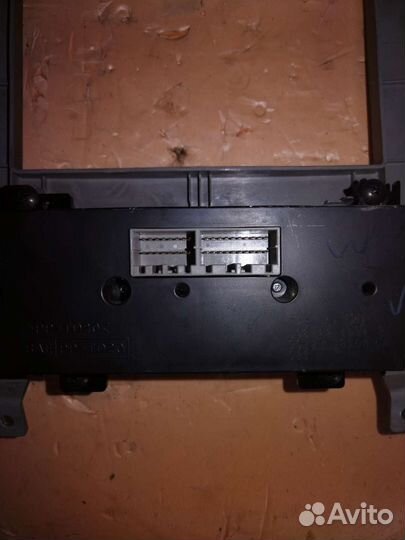 Блок управ климат-контролем Subaru Forester