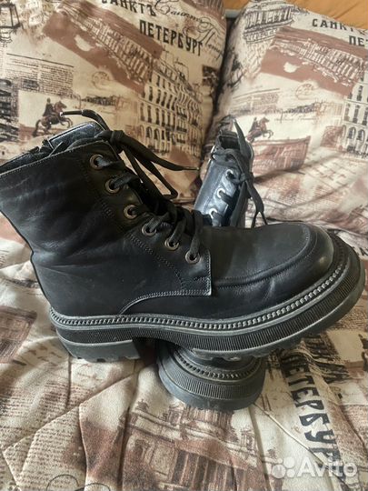 Ботинки осенние женские массивные 39 размер
