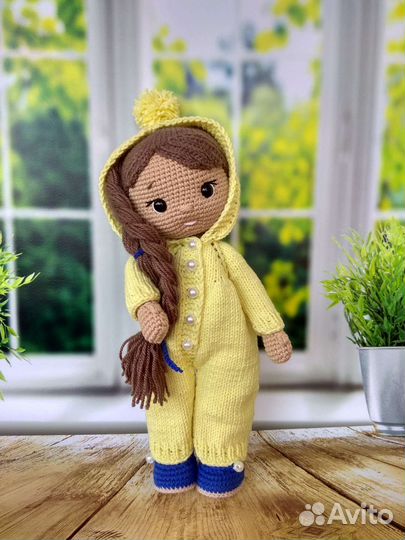 Вязаная кукла ручной работы. Вязаные игрушки