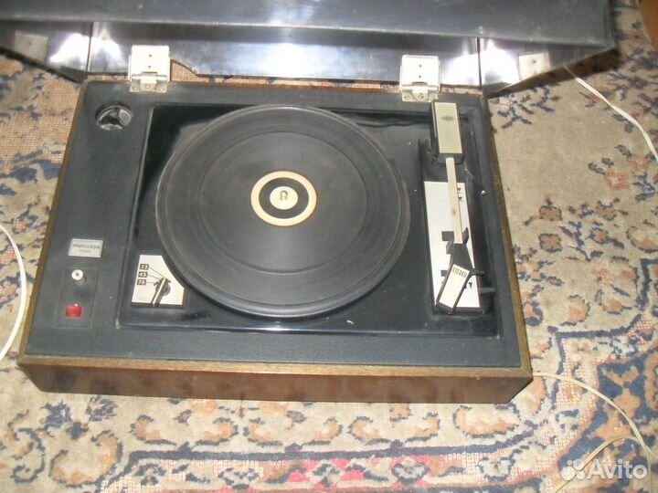 Виниловый проигрыватель Мелодия