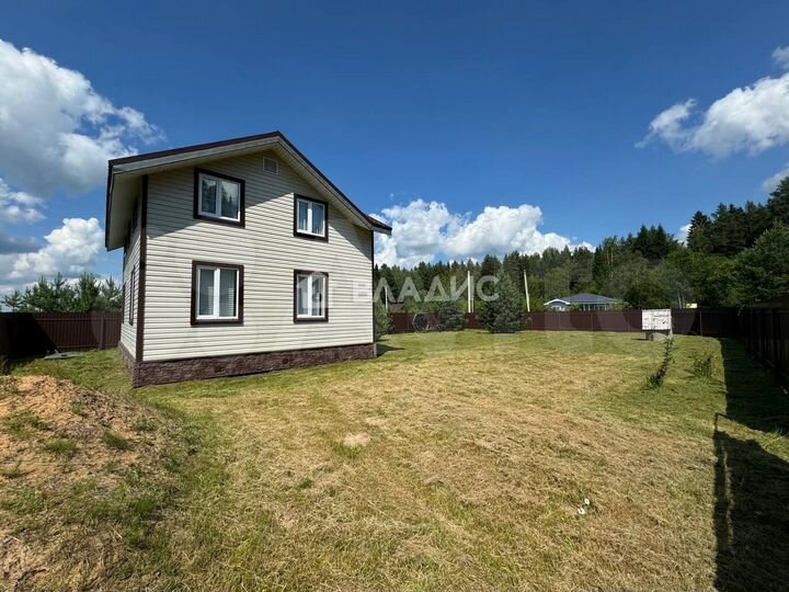 Дом 99,4 м² на участке 9 сот.