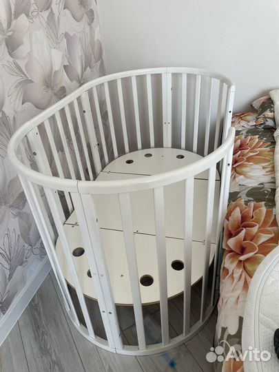 Детская кроватка