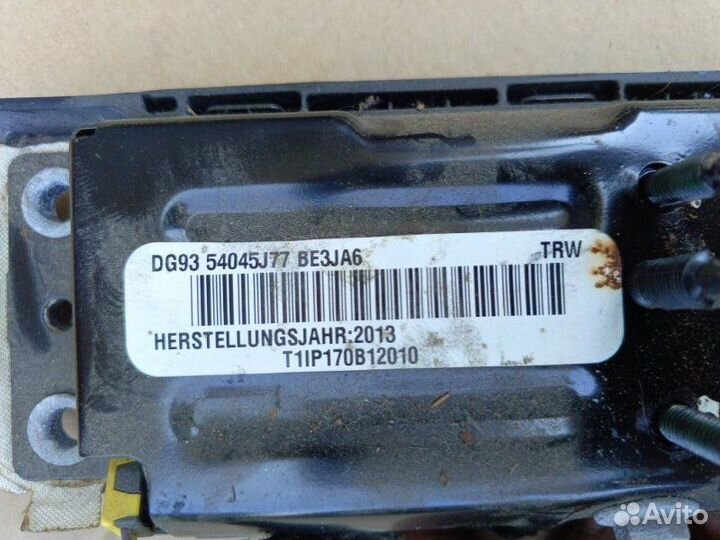 Подушка безопасности нижняя (для колен ) передняя