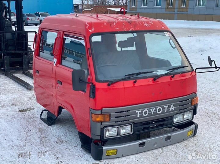 Кабина Toyota Dyna BU66 14B 1994