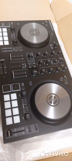 DJ-контроллер Native Instr Traktor Kontrol S2 MK3