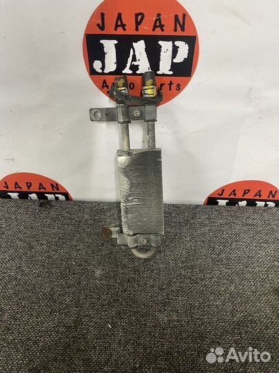 Радиатор охлаждения гура Infiniti EX J50