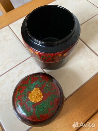 Шкатулка из дерева