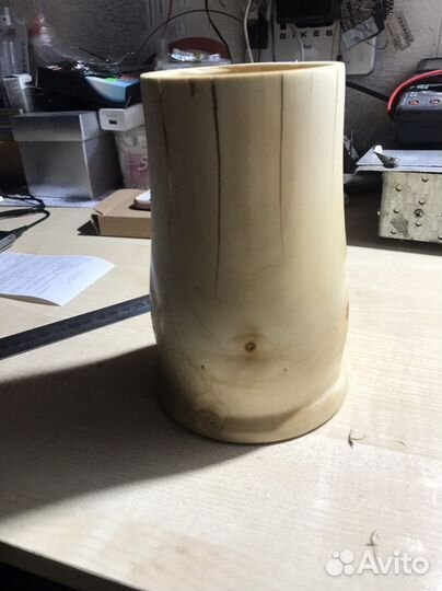 Ваза декоративная из дерева