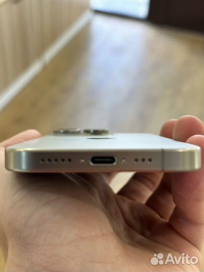 iPhone 15 Pro, 128 ГБ