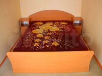 Кровать полутороспальная с матрацем и тумбочками