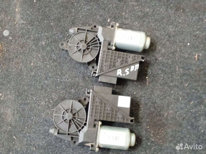 Мотор стеклоподъемника передний правый Skoda vw