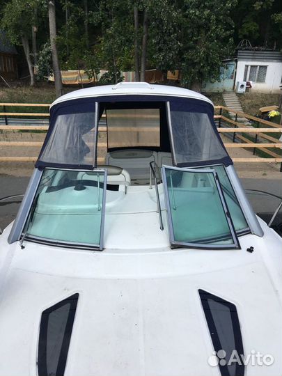 Катер Sea Ray 325