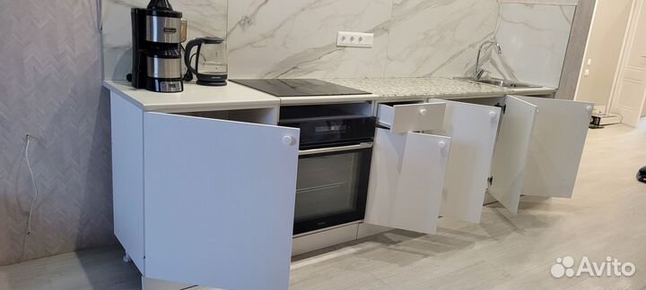 Продам кухню (кухонный гарнитур - нижние ящики)