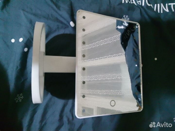 Зеркало с подсветкой настольное