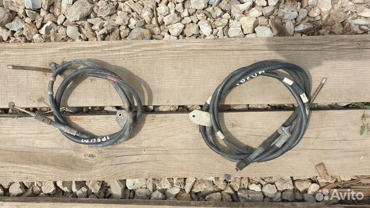 Тросик ручника левый на toyota ipsum ACM26 2azfe