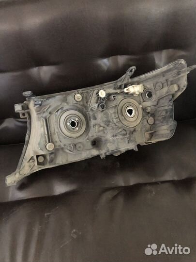 Фара правая land cruiser 200