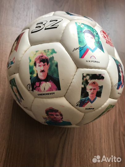 Мяч футбольный новый коллекционный 1994