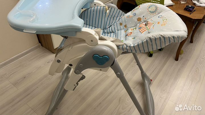 Стул для кормления