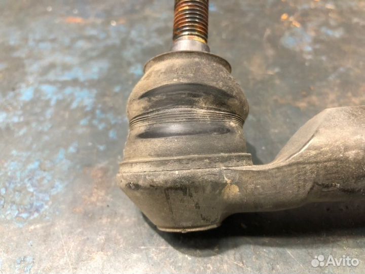 Рулевая тяга с наконечником левая Volkswagen
