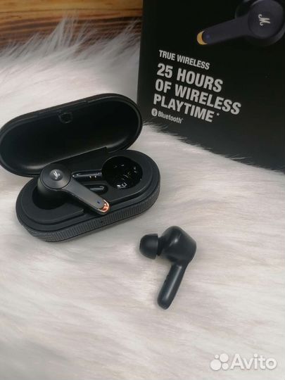 Новые беспроводные наушники Marshall