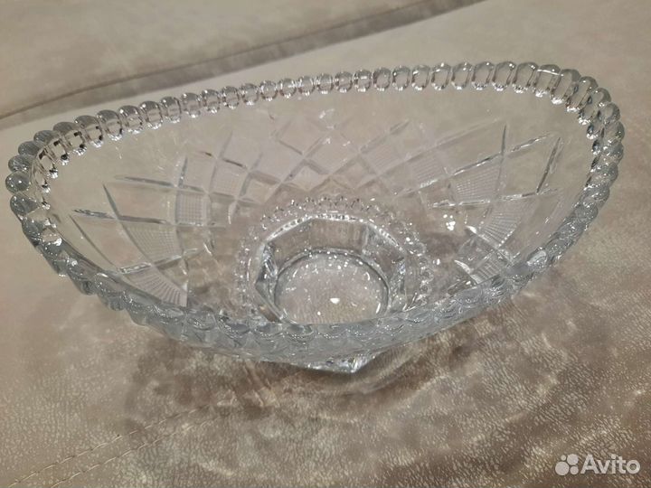 Сервировочная посуда набор:конфетница, тортовница