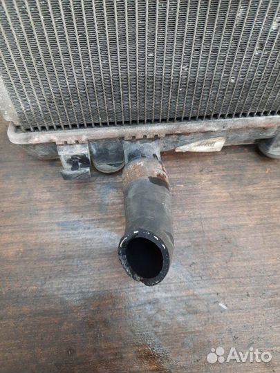 Радиатор основной Peugeot 107 хэтчбэк 3 дв. 1.0