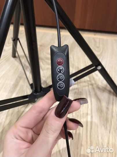 Светодиодная кольцевая лампа