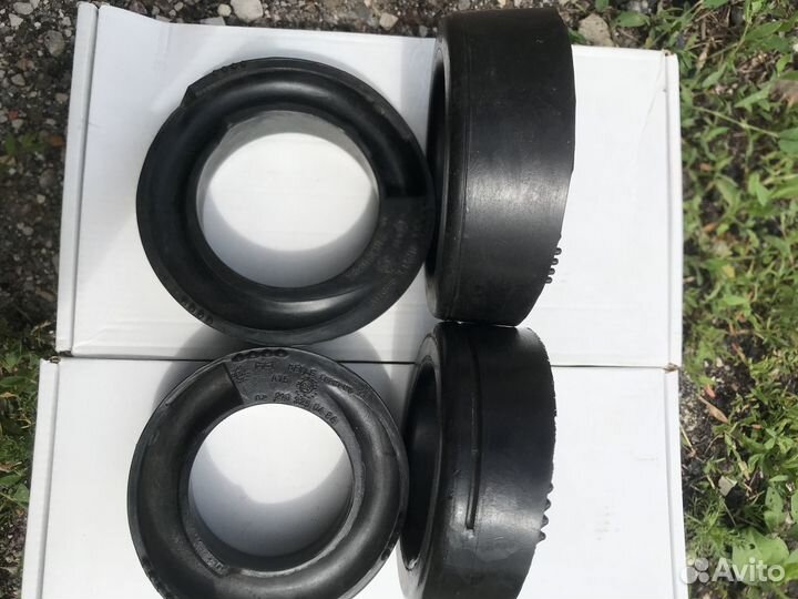 Рычаги подвески передние верхние Mercedes C W202