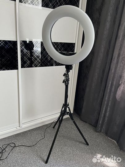 Кольцевая лампа 45 см