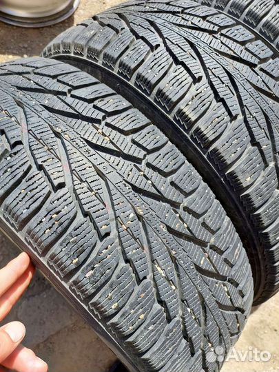 Nokian Tyres Hakkapeliitta R2 SUV 215/65 R17 94W