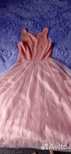 Вечернее платье 46 размера розовое