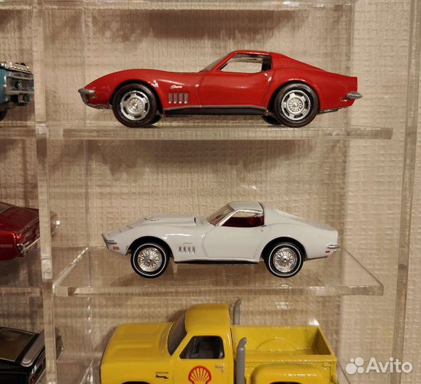 Johnny Lightning Chevrolet Corvette C3