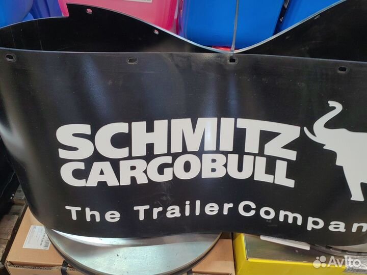 Брызговик на бампер с логотипом schmitz