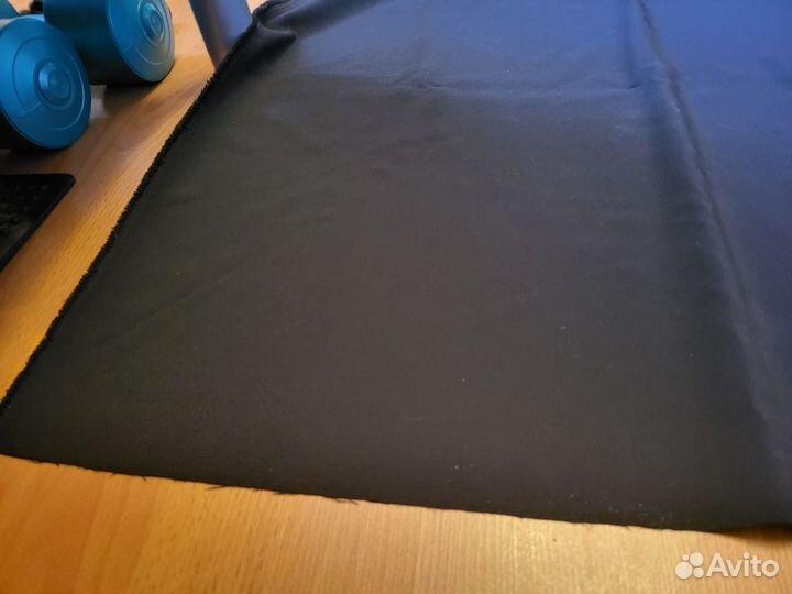 Костюмная ткань новая 150 х 150 см отрез